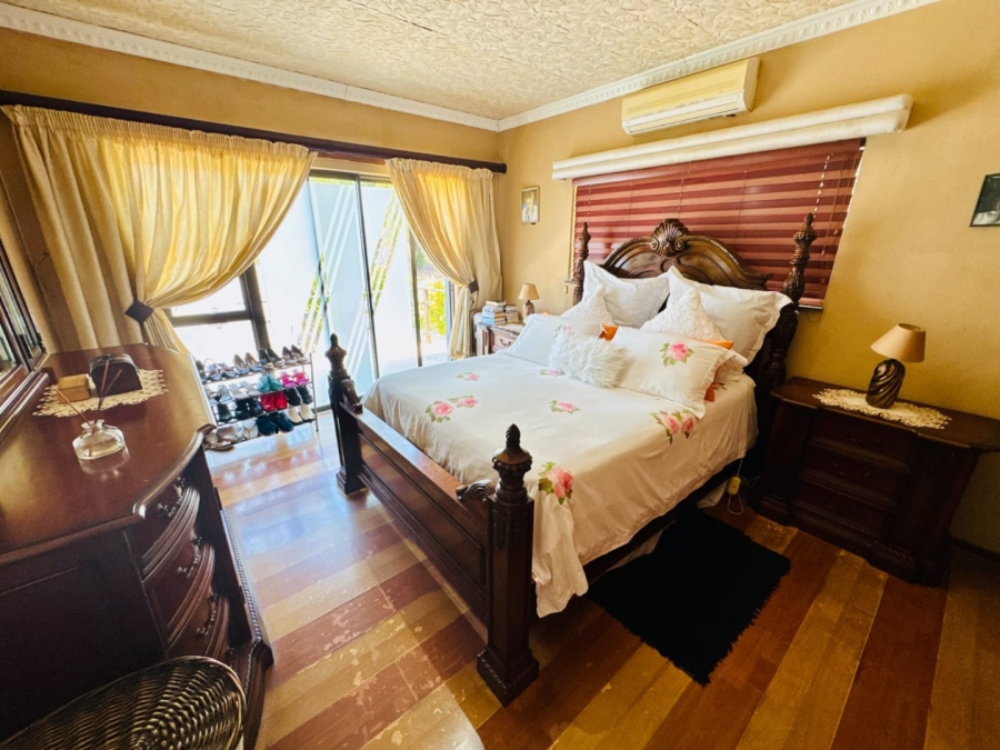 10 Bedroom Property for Sale in Amalinda Eastern Cape